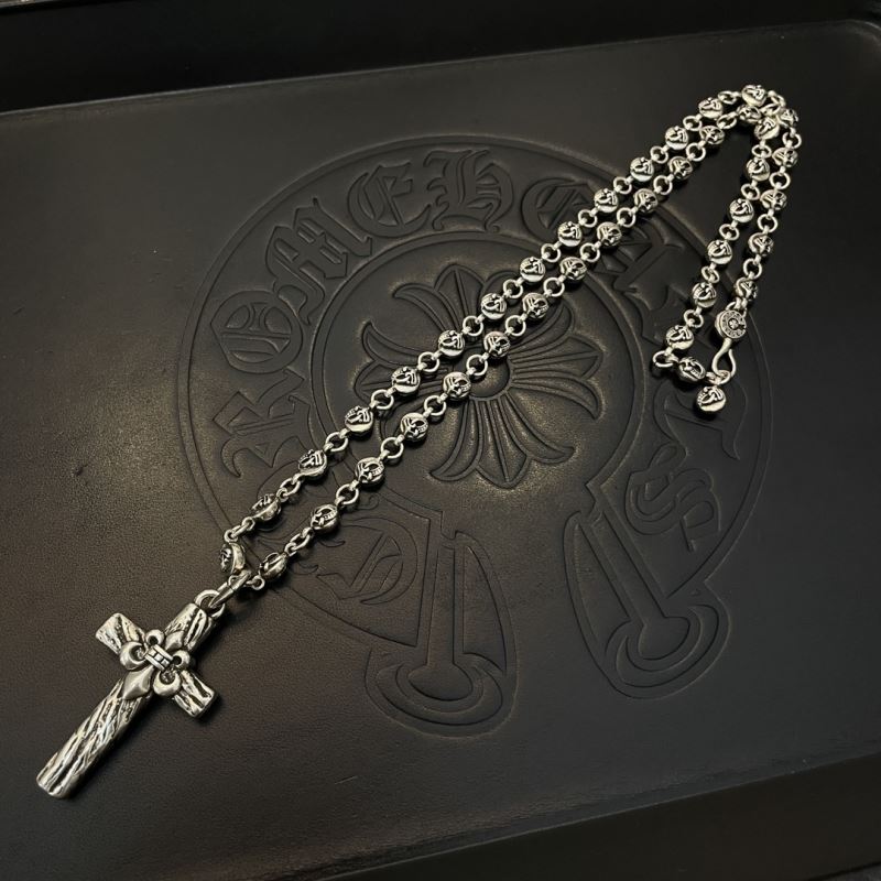 Ch*0me He**ts necklaces